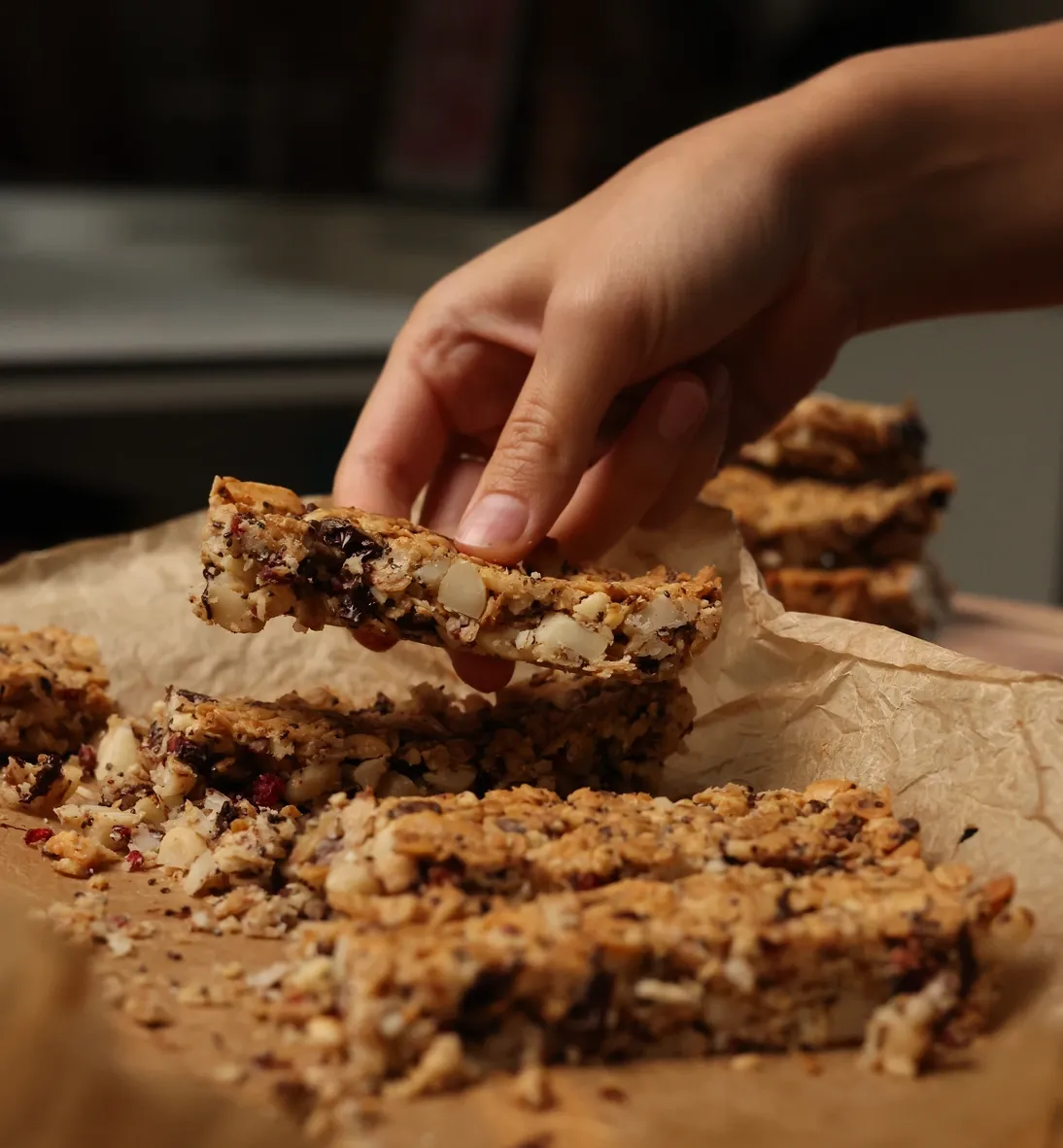 Makadamijų batonėliai su uogomis