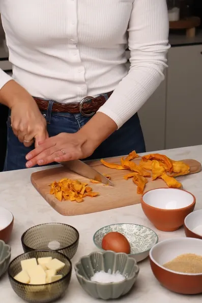 Sausainių su džiovintais mangais gaminimo eiga