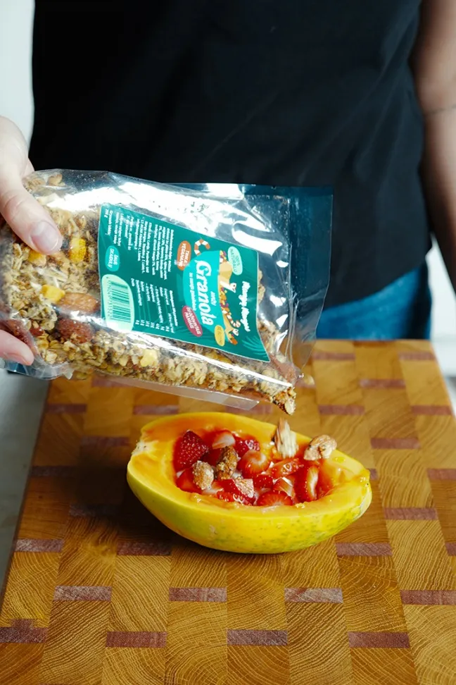 Granola beriama ant papajos
